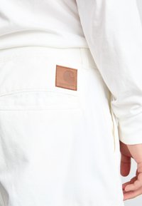 Carhartt WIP STANTON PANT - Kapsáče - off-white