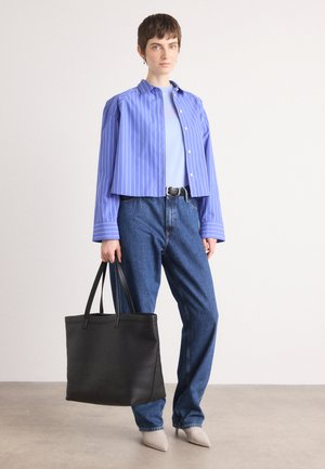STRIPE BOXY CROPPED SHIRT - Chemise - blue