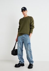 GAP OVERSIZED PLAITED CREW - Strickpullover - olive green