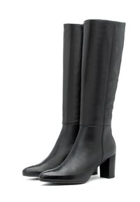 Czarne skórzane botki do kolan z kwadratowym noskiem i słupkiem, charakteryzujące się gładką teksturą i subtelnym przeszyciem wzdłuż boków.