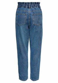 Jean en denim bleu taille haute avec une ceinture élastique froncée et deux poches arrière, vu de dos.