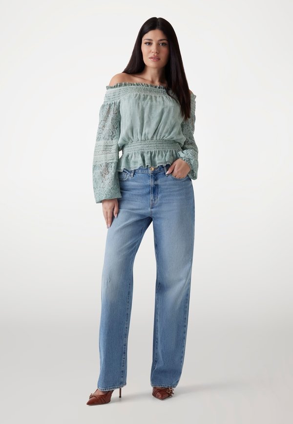 OFF SHOULDER - Bluse - himmelblau