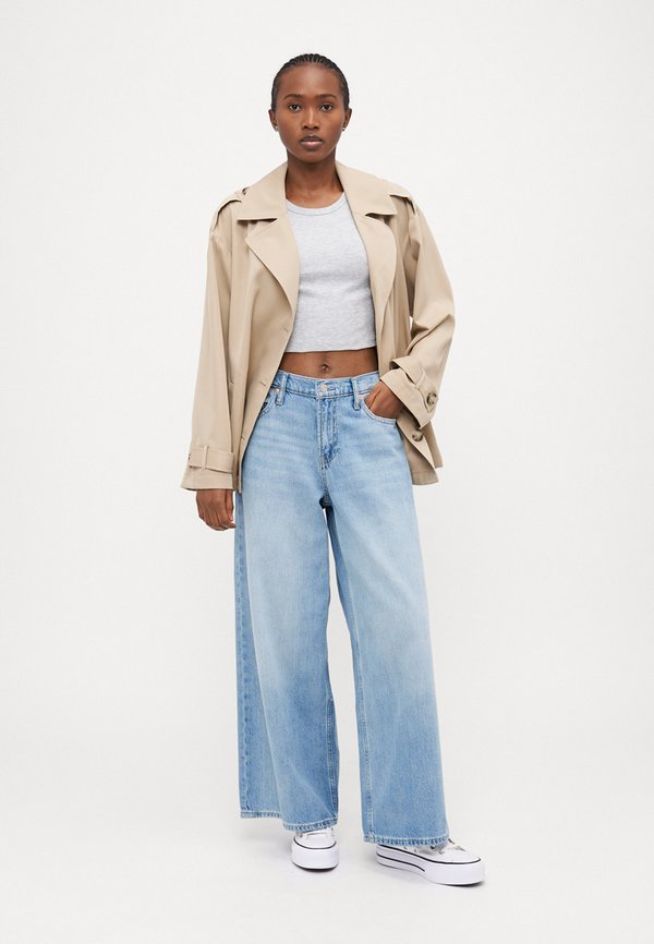 BAGGY DYLAN - Flared Jeans - light indigo2