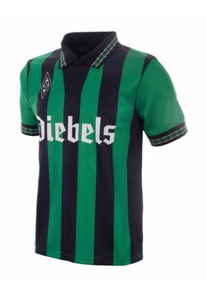 Grün-schwarzes vertikal gestreiftes Fußballtrikot mit schwarzem Kragen, dekorativem Ärmelsaum und "Diebels"-Logo auf der Brust.