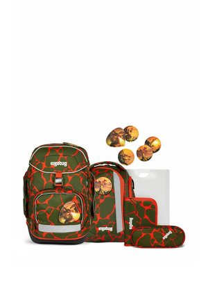 Grün-orange gemustertes Schulranzen-Set mit Rucksack, Lunchbag, Federmäppchen, Geldbörse, Klarsichthülle und fünf Dinosaurier-Motiven als Pins.
