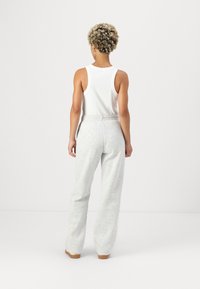 Gina Tricot Petite BASIC STRAIGHT - Treningo apatinė dalis - grey