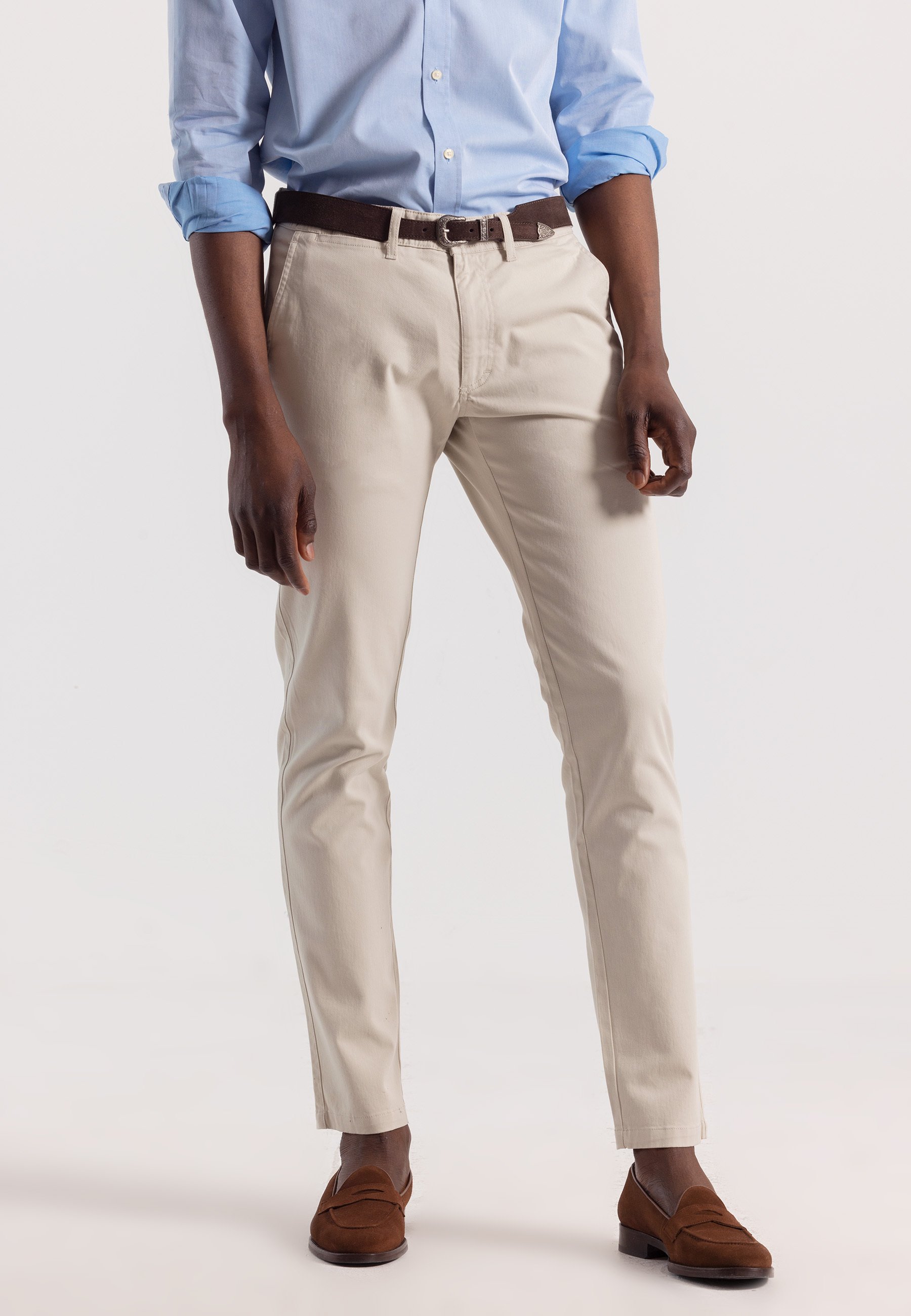 Cómo Combinar Pantalones Blancos En Hombres? Consejos Silbon