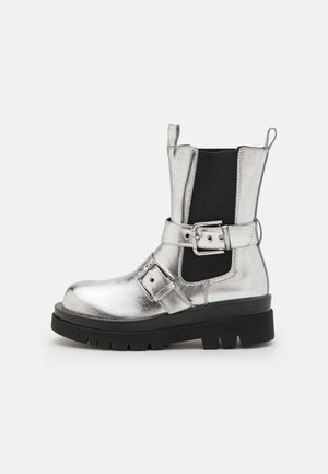 ASPHA - Plateaustiefelette - silver