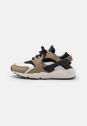 AIR HUARACHE UNISEX - Edzőcipő - black/khaki/white