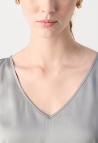 Mos Mosh ASTRID V-NECK TANK - Tops - sharkskin