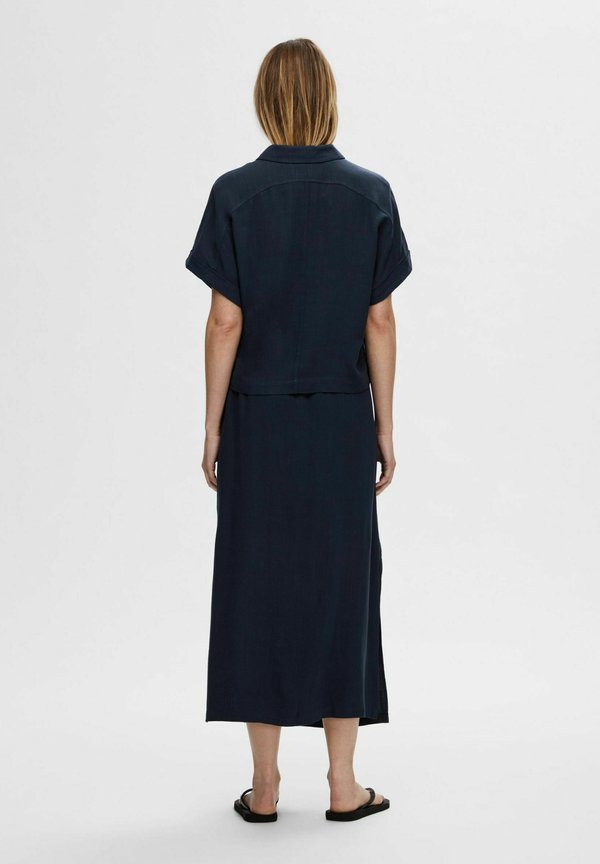 SLFVIVA  NOOS - Button-down blouse - dark sapphire2