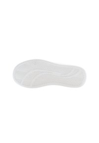 Bílá gumová podešev boty s vzorovaným profilem, která obsahuje herringbone a zakřivené vzory pro trakci. Hladký materiál s čistým provedením.