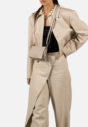 Burkely SKYLAR TRIPLE  - Schoudertas - grey