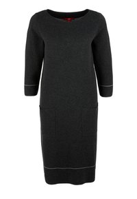 Tmavě šedé svetrové šaty se třičtvrtinovými rukávy, kulatým výstřihem, bočními kapsami a kontrastním prošitím na lemu. Vyrobeno z měkkého pleteného materiálu.