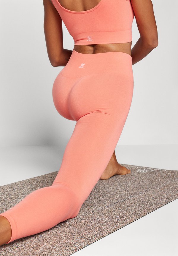 ASA SEAMLESS LEGGING - Leggings - coral2