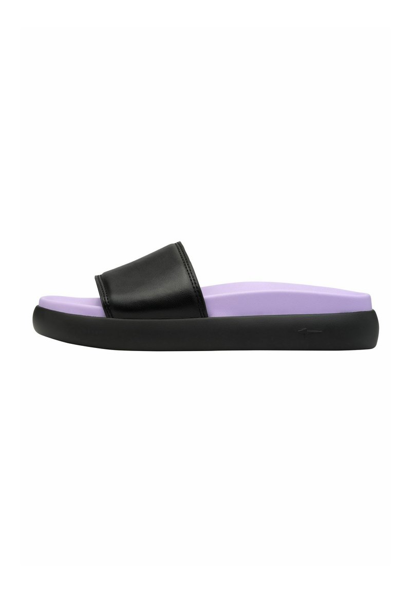 Svarta sandaler i skinn med en slät läderöverdel, kontrasterande lavendel-midsåle och en hållbar svart sula. Designade för komfort och avslappnat bruk.