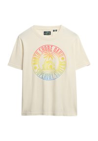 Camiseta de manga corta color crema con un gráfico circular que dice "North Shore Oahu Superdry Surfers" en colores degradados y un diseño de palmera.