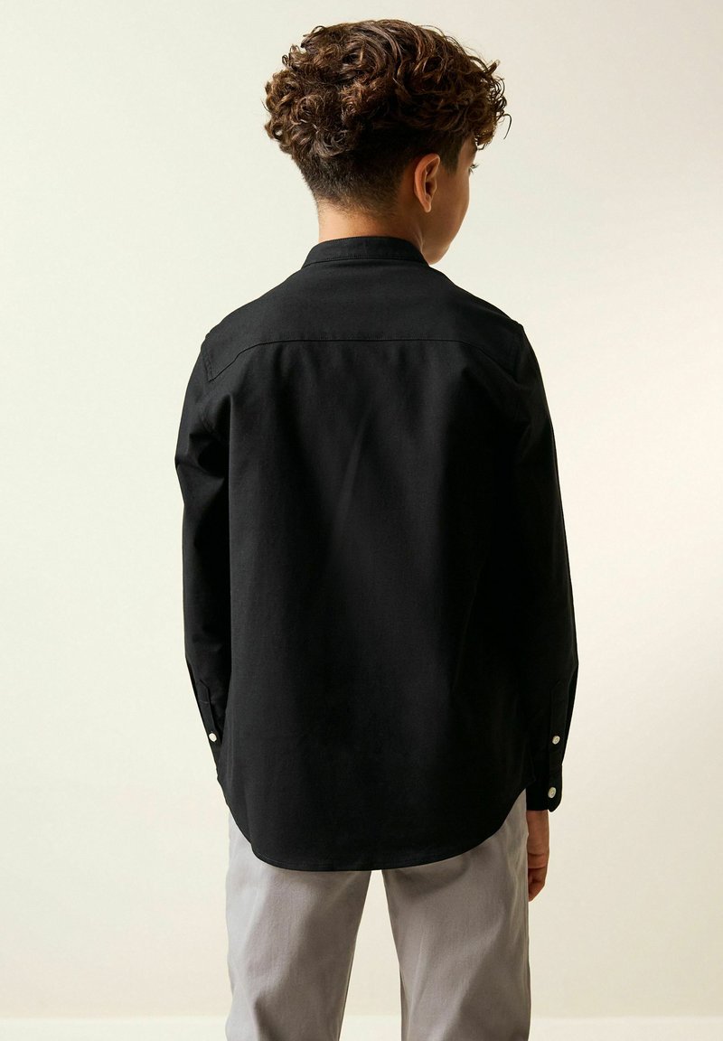 Chemise Noire Junior Grande Taille L - Marque Self Esteem - Occasion Très Bon état Comme Neuve
