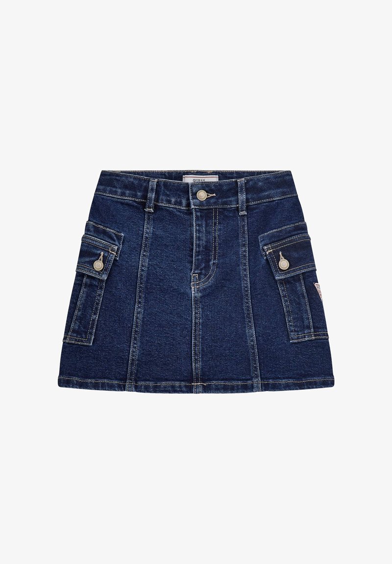 Tmavo modrá džínsová sukňa s dvoma bočnými vreckami, predným zapínaním na gombík a kontrastným prešívaním. Má rovný strih a hladkú textúru.