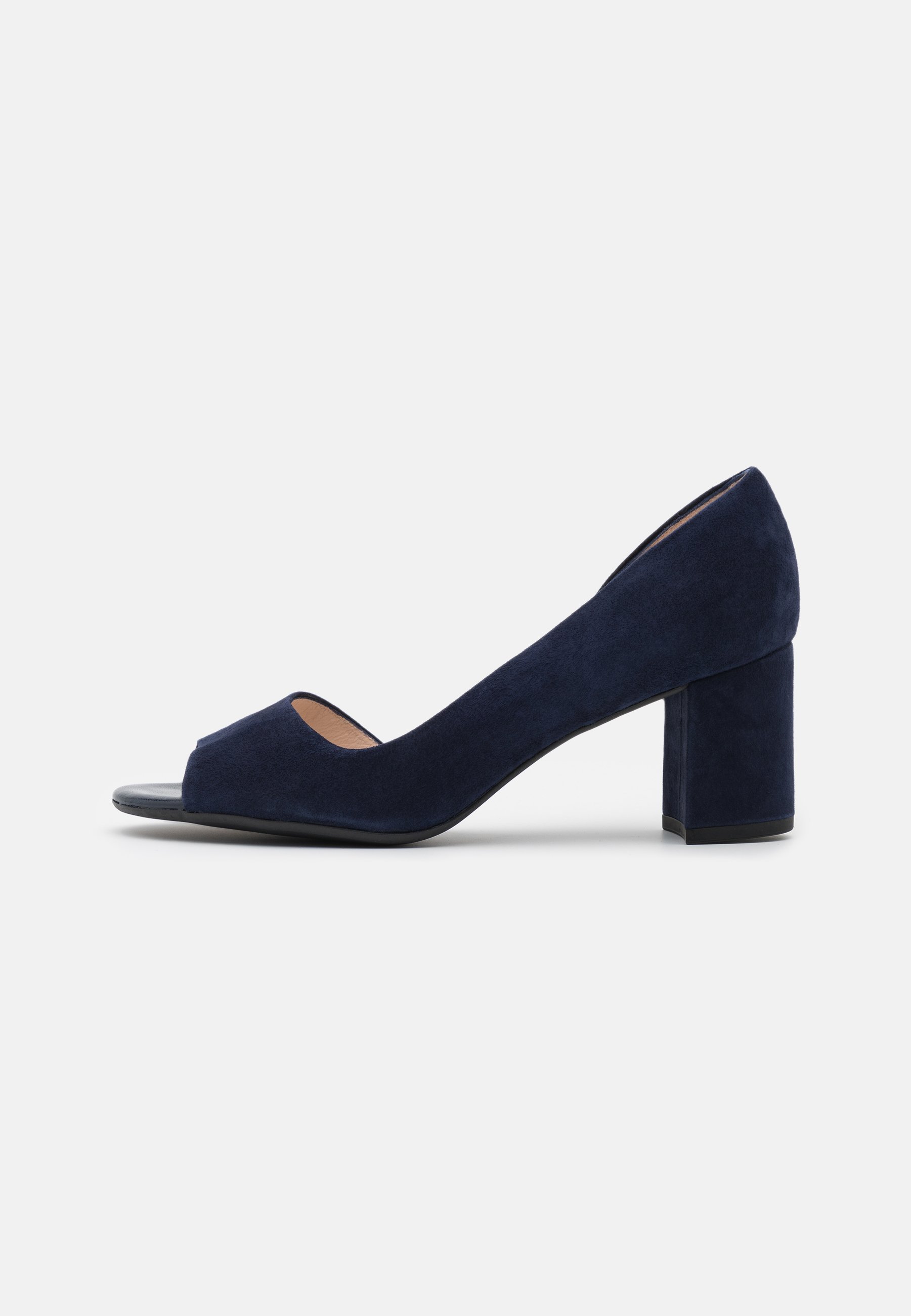 escarpins homme ouvert devant