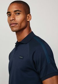 Hackett London TAPE SHLDR - Poloshirt - navy