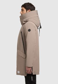 khujo LARC - Vandeniui atspari striukė - graubeige