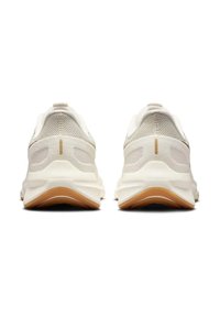 Nike Performance STRUCTURE 25 - Tenisice za cestovno trčanje - white