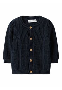 Marineblå strikket babycardigan med lange ærmer og fem træknapper foran, størrelse 1-2 måneder.