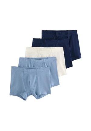 Vijf paar katoenen boxershorts, in navy, lichtblauw, wit en donkerblauw, met naadloze taillebanden en een zachte textuur.