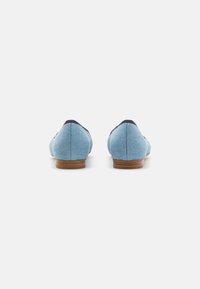 Billi Bi Balerīnas laiviņas - navy/light blue denim