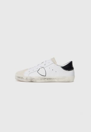 UNISEX - Baskets basses - white/black/silver-coloured