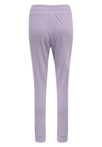 Lilafarbene Baumwoll-Jogginghosen mit weicher Textur, elastischem Bund und engen Bündchen, versehen mit einem weißen Seitenlogo.