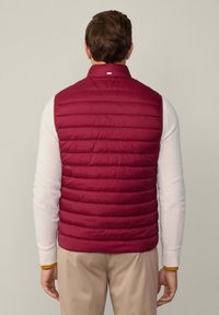 Hackett London ULTRA LW  - Strukirani kaput - winter red
