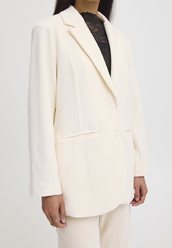 IHTAMARY - Short coat - almond milk2