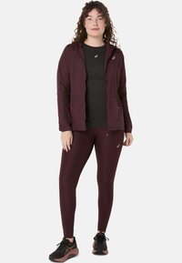ASICS ROAD HIGH WAIST - Lauftights - dark currant