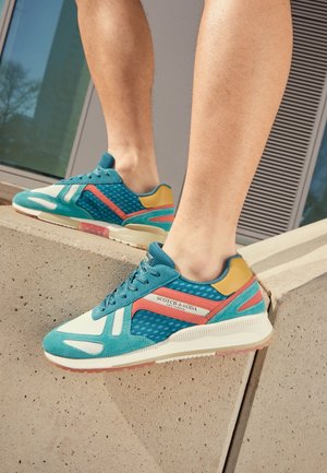 Baskets basses - multi-coloured