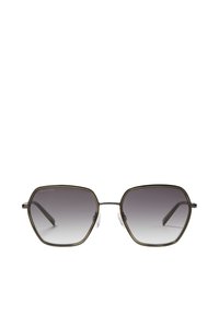 Sześciokątne okulary przeciwsłoneczne z gradientowym szarym szkle, cienka metalowa oprawka w oliwkowym kolorze oraz przezroczyste poduszki na nos. Stylowy, nowoczesny design.