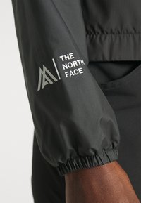 The North Face Cortaviento - grey