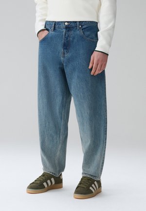 Next, BARREL FIT - JEANS  . - Relaxed fit jeans - faded blue