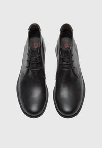 Camper Stringate eleganti - black