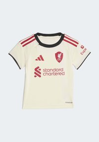 Weißes Sporttrikot mit roten Akzenten, schwarzem Kragen und Bündchen, LFC-Logo, Sponsor-Logo "Standard Chartered" und Adidas-Branding.