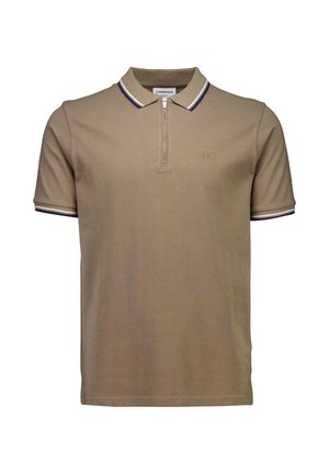 Beige polo met korte mouwen en rits, marineblauwe en witte gestreepte kraag en mouwranden, geborduurd logo op de linkerborst.