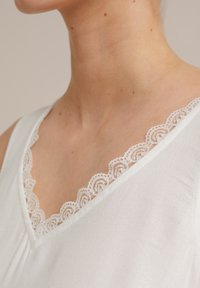 WE Fashion Blúzka - white