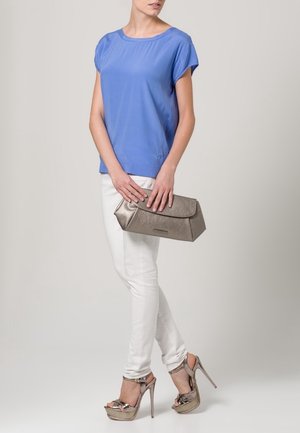 Esprit, Pochette - copper