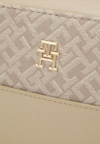Tommy Hilfiger - Torba na ramię
