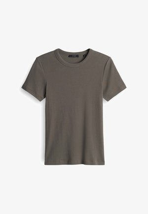 T-shirt à manches courtes de couleur vert olive foncé en tissu à texture côtelée, avec un col rond et une coupe décontractée. Étiquette visible au niveau du col.