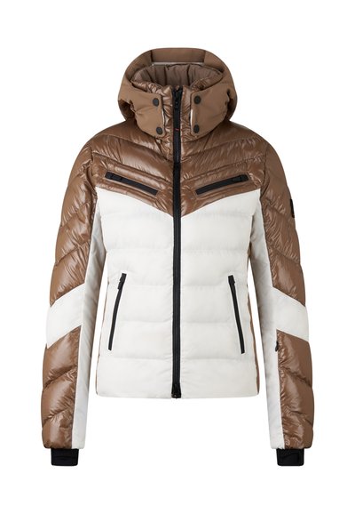 Braun-weiße Steppjacke mit hohem Kragen, Reißverschlusstaschen und kontrastierendem Paneeldesign. Glatte, glänzende Textur mit gerippten Bündchen.