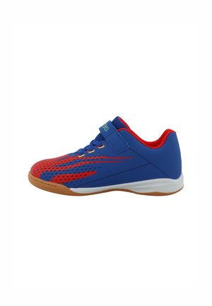 Blauer Sportschuh mit roten Akzenten, Obermaterial aus Mesh, kreisförmige Perforationen, beiger Gummisohle und Klettverschluss zur Anpassung.