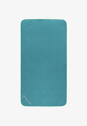 Blau texturierte Matte mit grünem Rand, rechteckige Form, mit einem Logo in der unteren Ecke. Geeignet für verschiedene Verwendungszwecke.