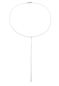 Sølv halskæde med en tynd links kæde og en vertikal stang vedhæng, der strækker sig nedad. Designet er minimalistisk og strømlinet.